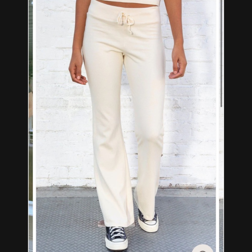 Brandy Melville Hilary Yoga Pants